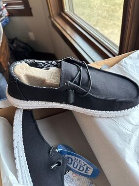 Hey Dude women’s Wendy’s Black Canvas Slip-On Loafers - 9W 9 wide